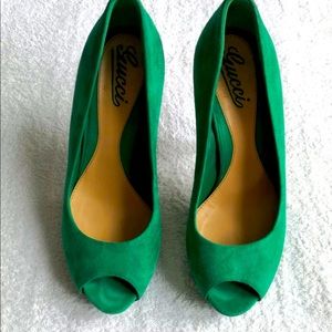 Gucci Green Suede Stiletto Pumps 7 (37)